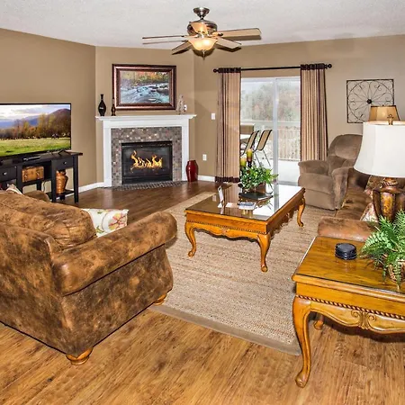 Villa Whispering Pines 544